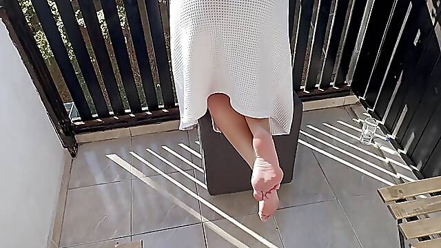 Huge creampie on public balcony