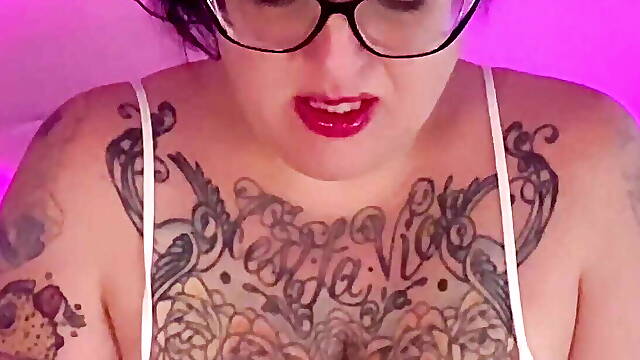 Cute BBW NotQuiteAPinUp drools all over huge natural tits