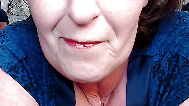 Hablame Sucio, Los Mejores Culazos, Madura Ojos Azules, Dientes Grandes