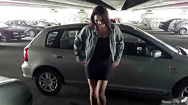 Milf Pubblico, Sesso Nel Parcheggio, Parking Blowjob Cum