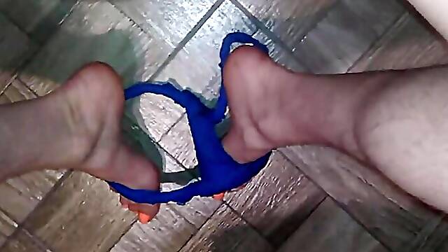 This Step Mommy Is Not Shy About Peeing in Your Mouth! Clit Closeup Ginnagg