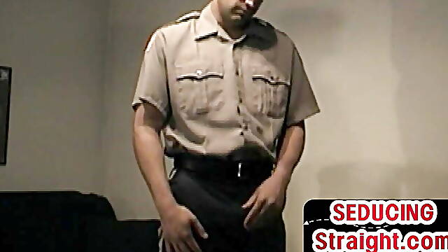 Real police officer str8 man gets sucked by mature gay