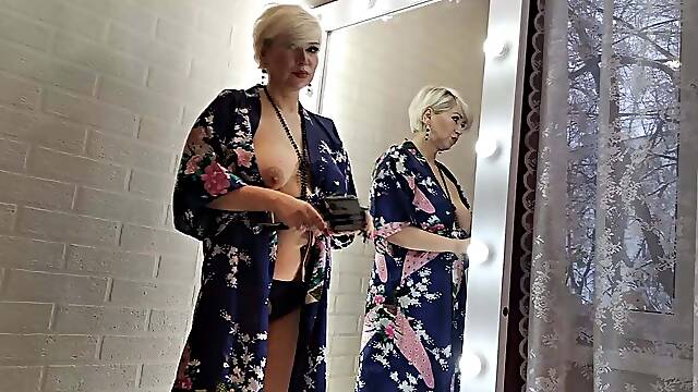 Aimee Hot MILF (aka AimeeParadise) - My slut wife is an excellent cocksucker and a gorgeous cowgirl!