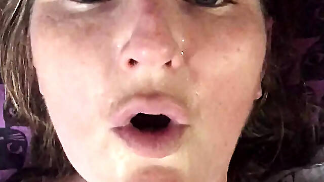 A very quick cum before getting up for the day