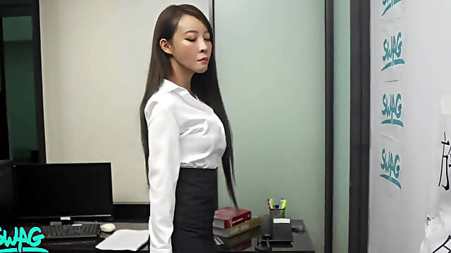 Big-tits Cumdump in the Office Let Colleagues Fuck