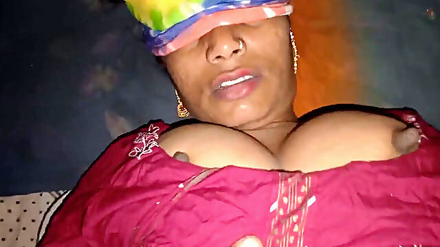 Bhabhi Ko Pela in House Hindi Video