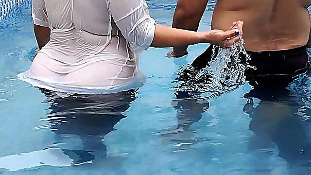 A Hot Couples Risky Fun in the Swimming Pool.
