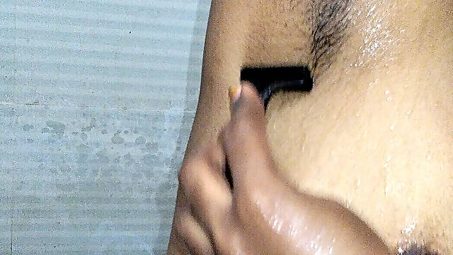 Desi Hot Saira Stepsister Shaved Armpits and Bathing
