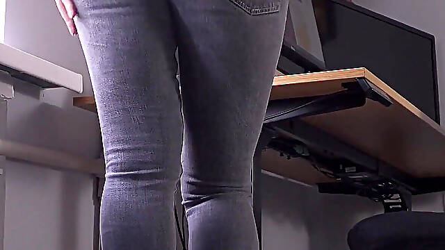 Worship My Perfect Ass in Waisted Jeans
