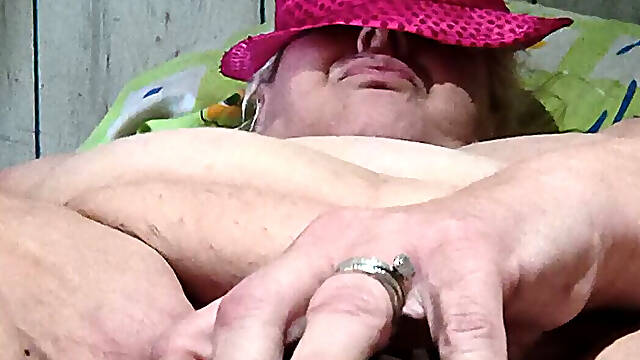 Horny Musician as She Pumps to the Cumming Beat