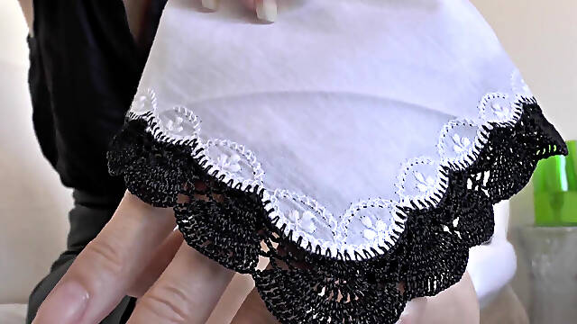 Your Vintage Handkerchief Sniffing Day - Part 1, Lady Victoria Valente